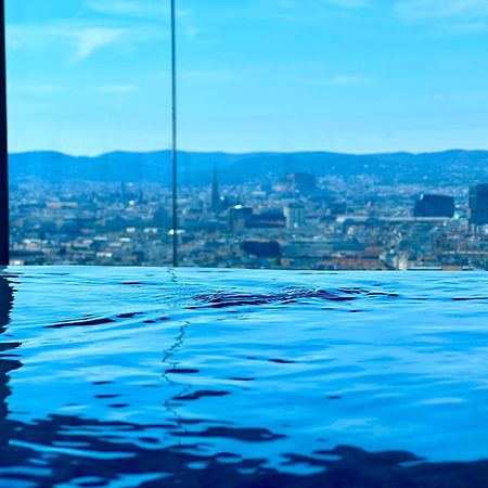 Panorama Sky Apartment I Rooftop Pool I Metro Station Viena Exterior foto