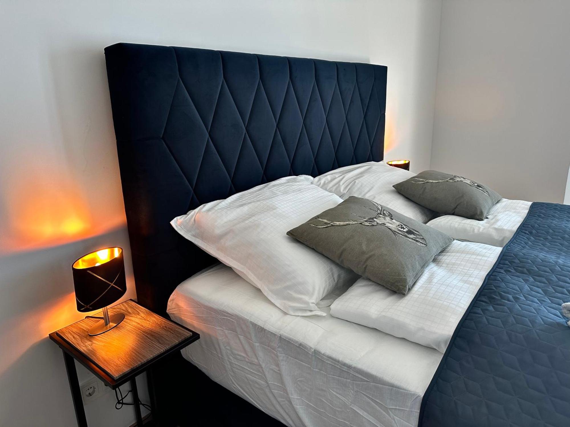 Panorama Sky Apartment I Rooftop Pool I Metro Station Viena Exterior foto
