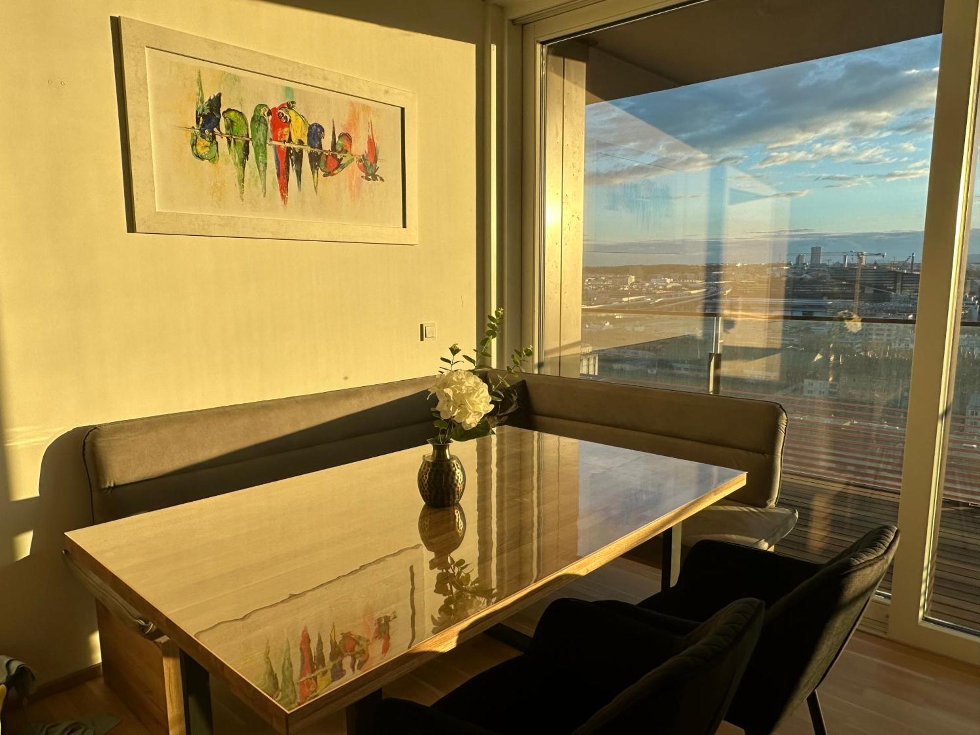 Panorama Sky Apartment I Rooftop Pool I Metro Station Viena Exterior foto