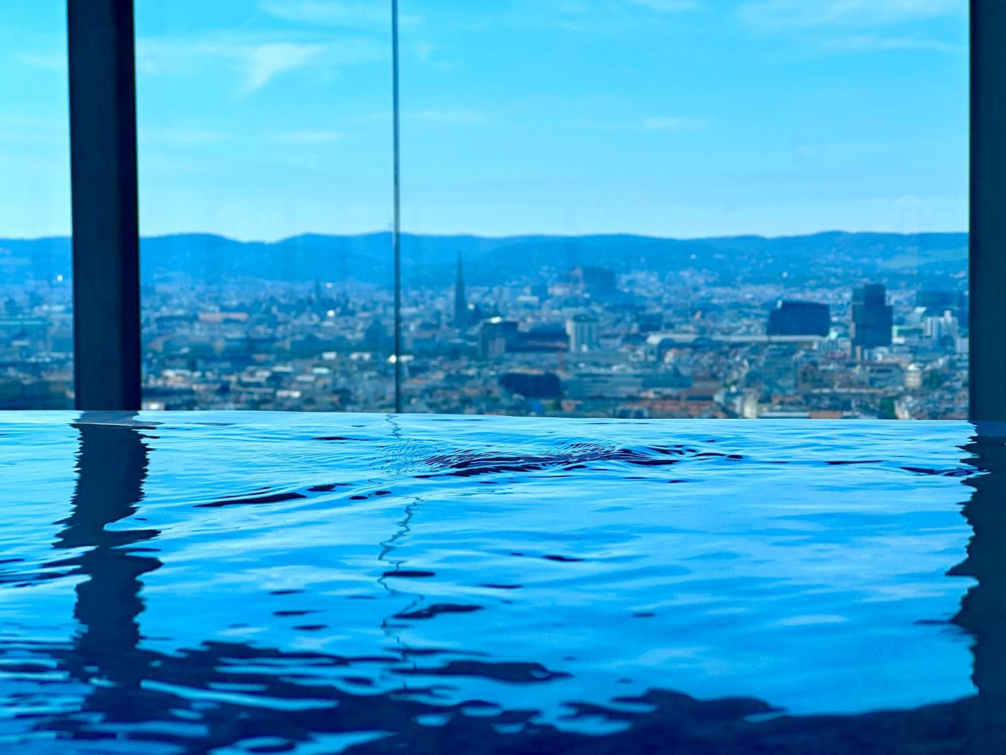 Panorama Sky Apartment I Rooftop Pool I Metro Station Viena Exterior foto